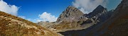 68 Vista panoramica sulla conca e le Cime di Valsanguigno